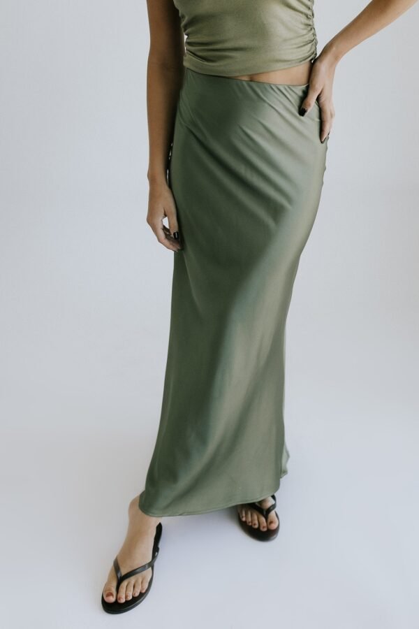 Good Things Satin Skirt – Olive - 图片 3