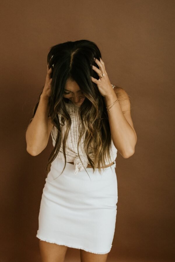 Fredrick Frayed Skirt – Off White Denim - 图片 3